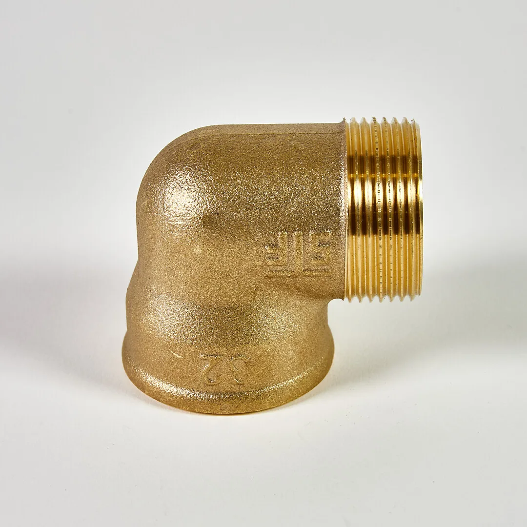32 Single socket bend, brass it/ot